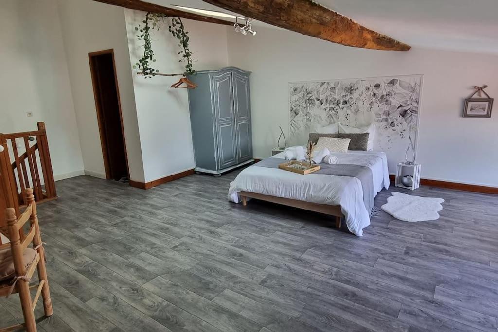 Le Duplex Du Centre - Ideal Pour Un Sejour Detente ! Saint-Savinien エクステリア 写真