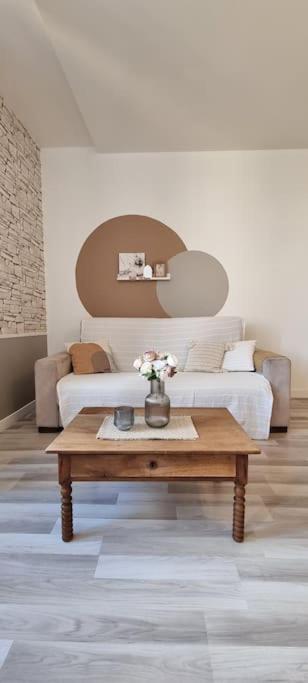 Le Duplex Du Centre - Ideal Pour Un Sejour Detente ! Saint-Savinien エクステリア 写真